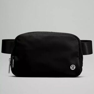 Lululemon Everywhere Belt Bag BLACK